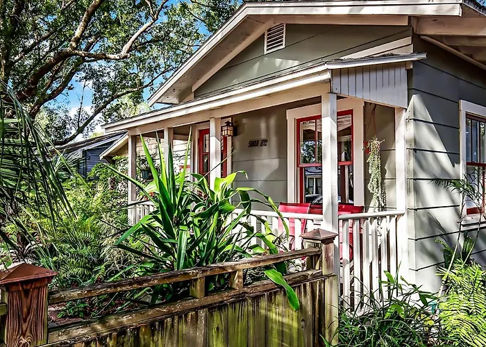 Charming 1923 Cottage At Erehwon Retreat Tampa