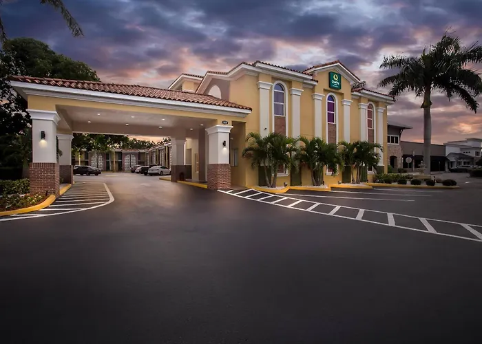 Quality Inn Tampa Airport - Cruise Port